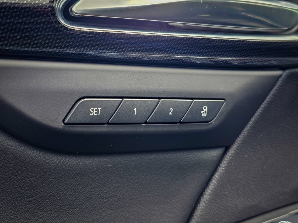 Used 2023 Buick Envision Essence AWD/4WD image 11