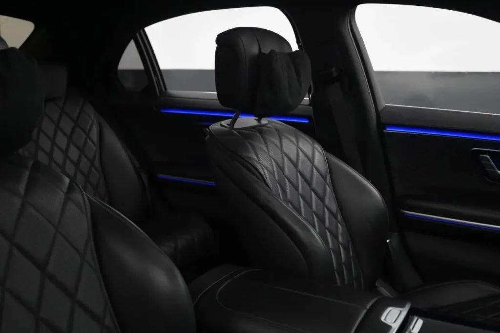 Used 2022 Mercedes-Benz S 580 4MATIC Sedan w/ AMG Line Package image 50