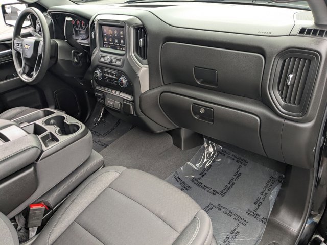 Certified 2024 Chevrolet Silverado 1500 Custom w/ Turbomax Blackout Package image 23