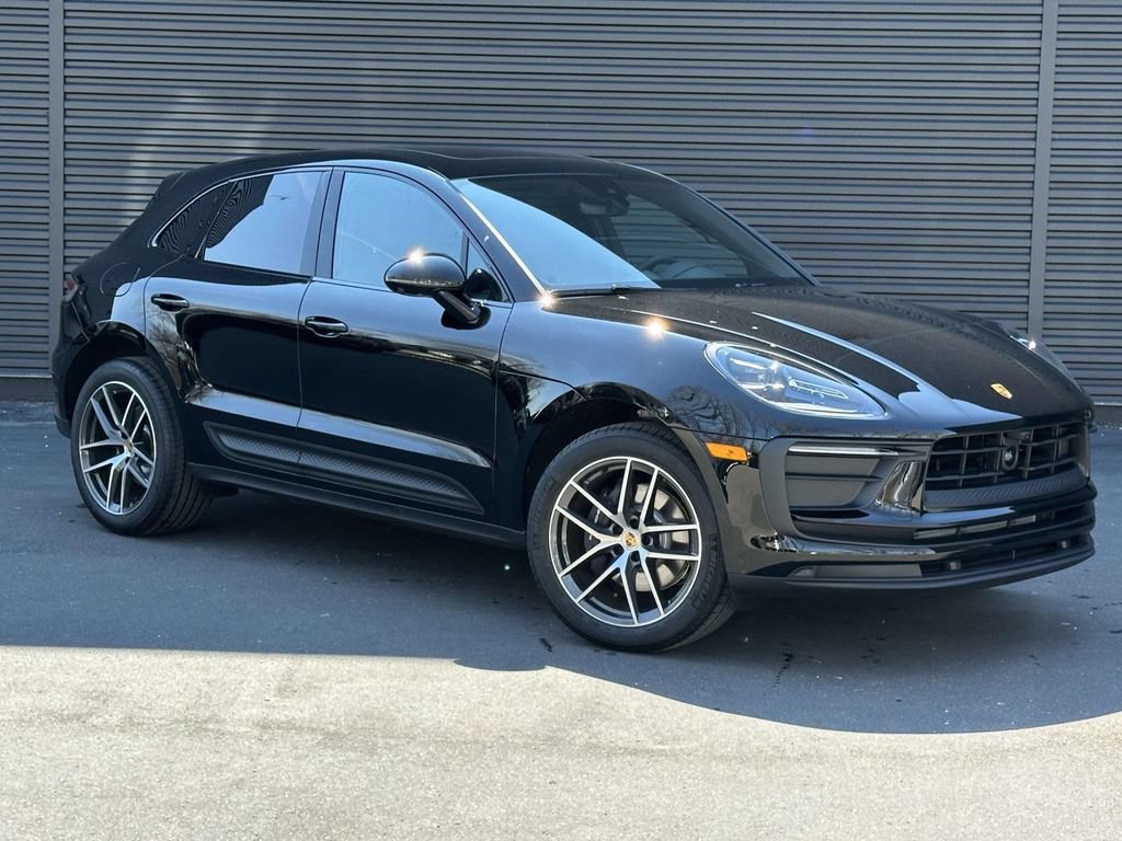 New 2026 Porsche Macan AWD/4WD image 7