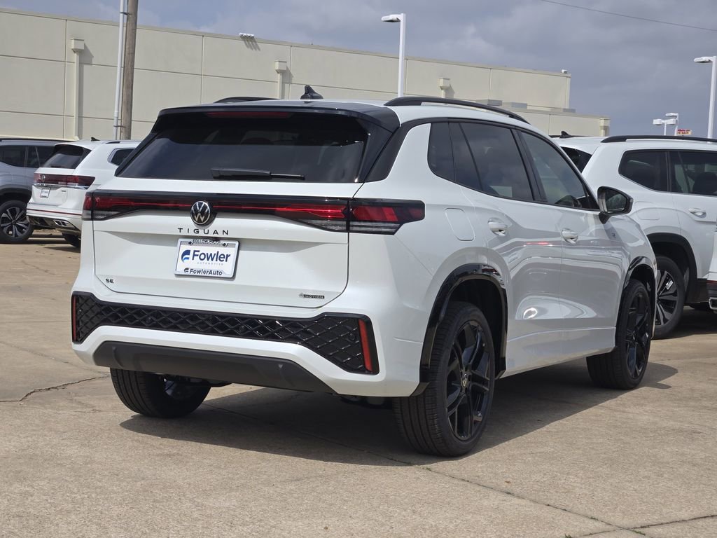 New 2026 Volkswagen Tiguan SE R-Line image 4