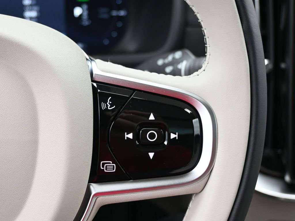 New 2026 Volvo XC90 T8 Ultra image 10