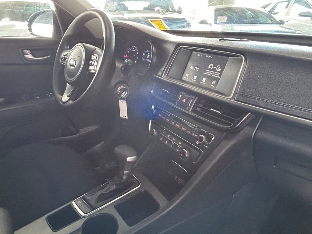 Used 2018 Kia Optima LX image 31