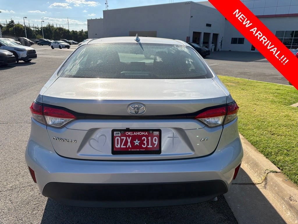 Used 2024 Toyota Corolla LE FWD image 5