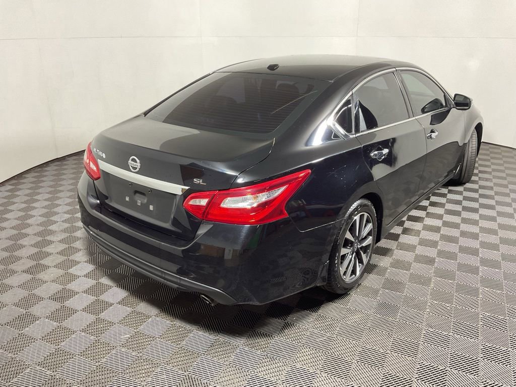 Used 2016 Nissan Altima 2.5 SL w/ Moonroof Package image 17
