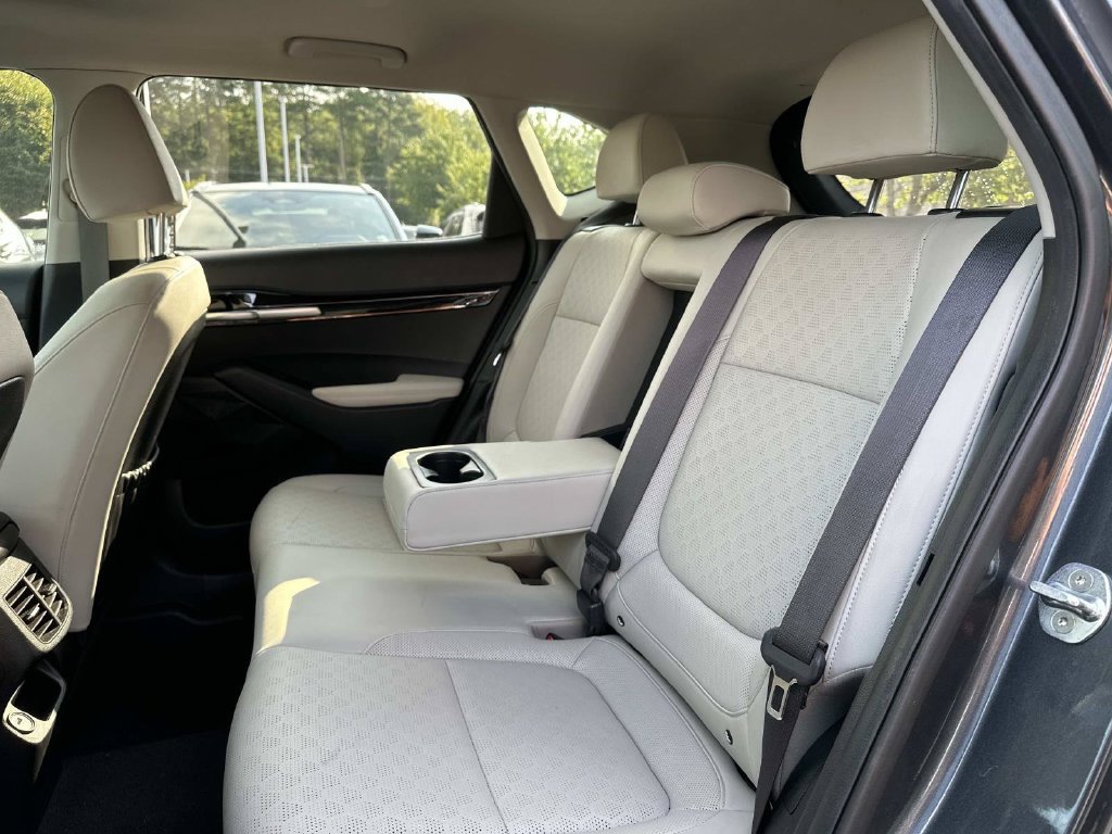 Used 2022 Kia Seltos SX w/ Sunroof Package AWD/4WD image 14