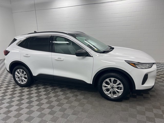Used 2023 Ford Escape Active w/ Tech Pack #1 image 4