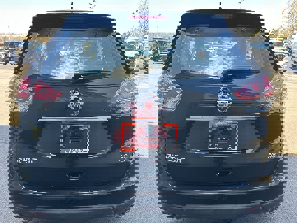 Used 2015 Nissan Rogue S image 4