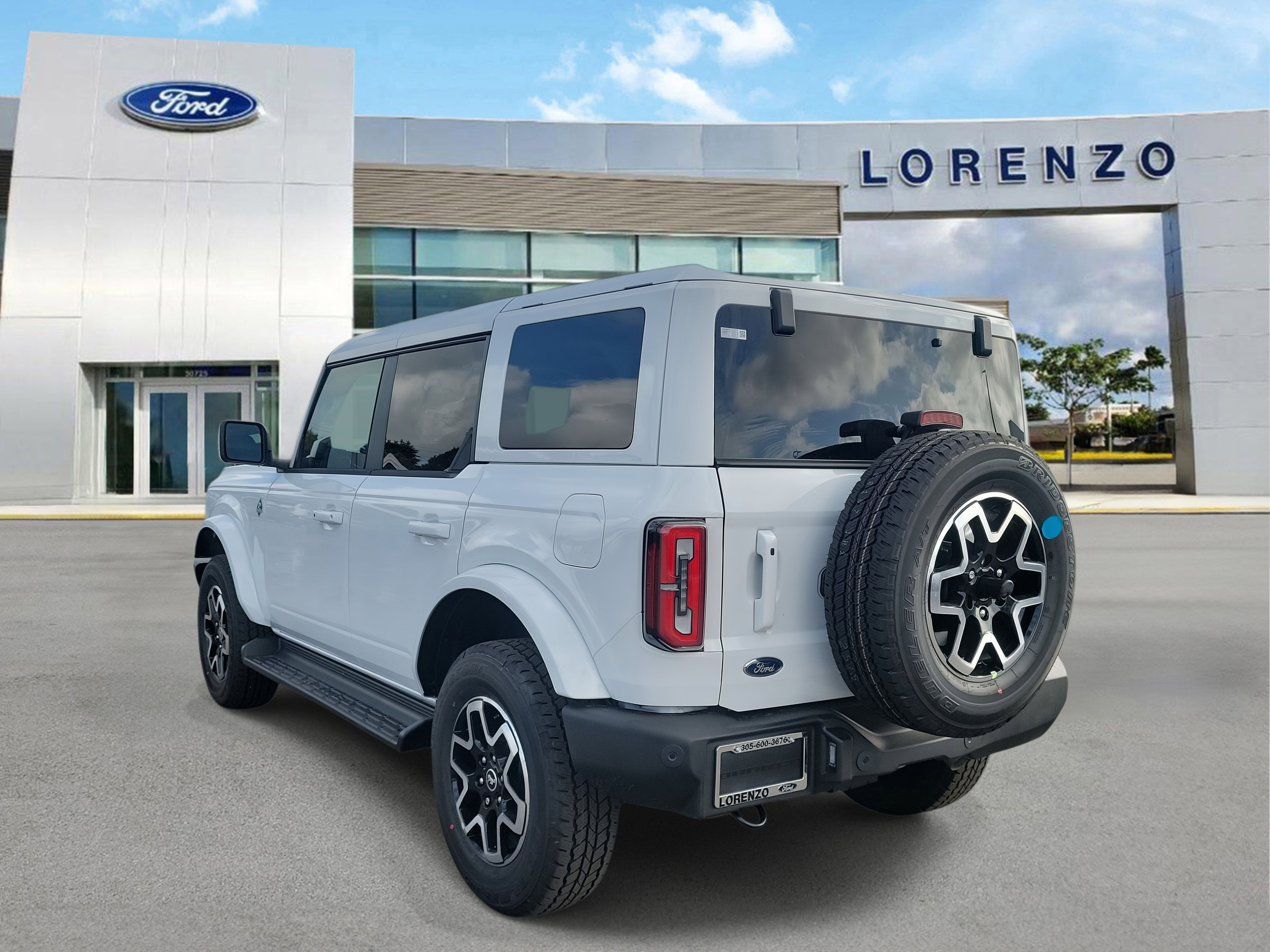 New 2025 Ford Bronco Outer Banks image 6