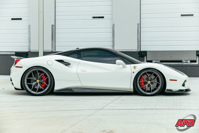 Used 2018 Ferrari 488 GTB RWD image 5