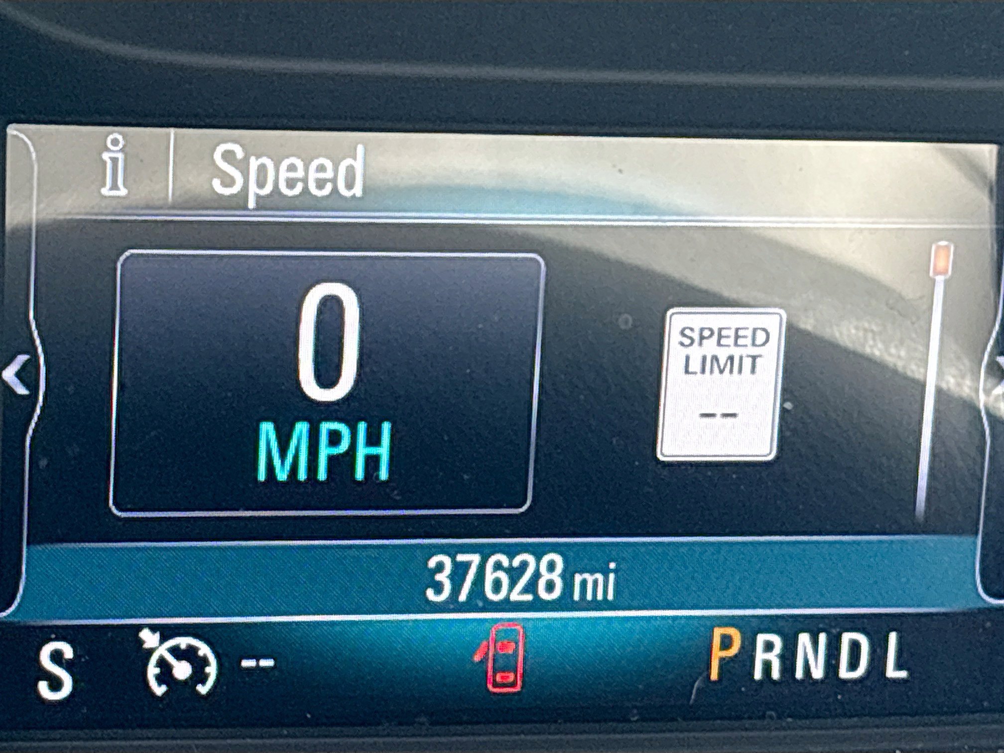 Used 2019 Buick Envision Essence FWD image 12