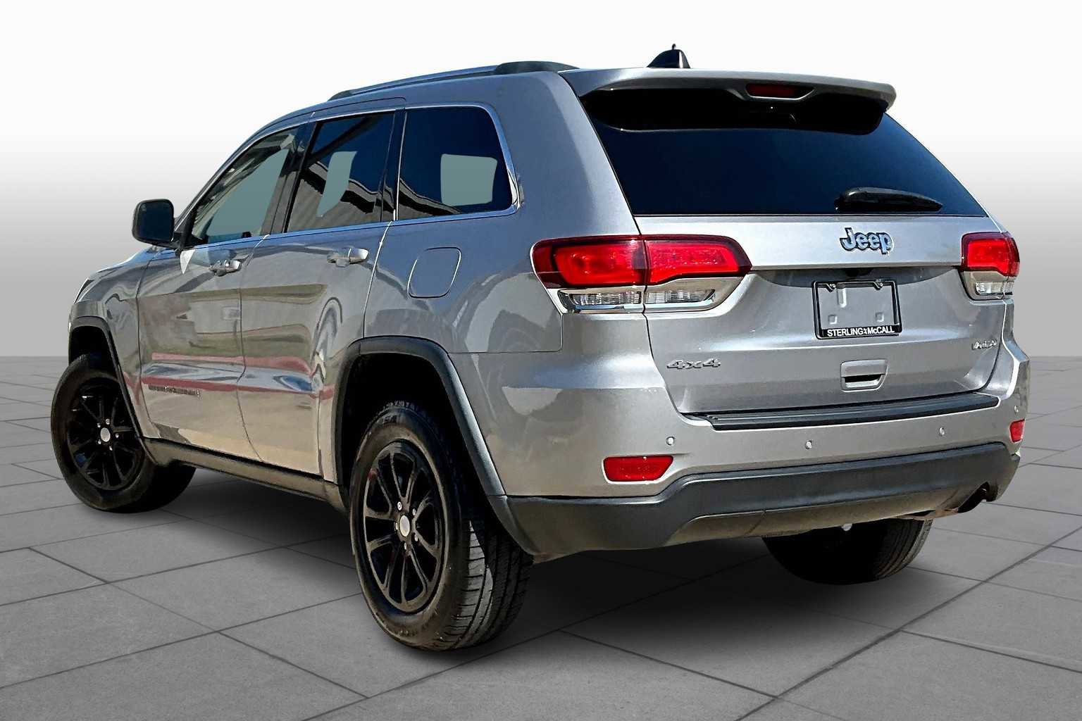 Used 2021 Jeep Grand Cherokee Laredo image 10