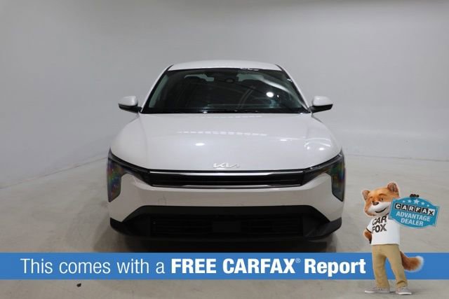 Used 2025 Kia K4 LXS image 2