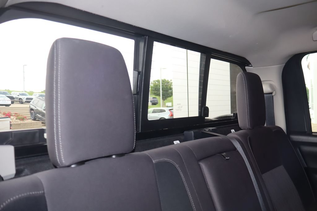 Used 2021 Nissan Titan SV w/ SV Convenience Package AWD/4WD image 36