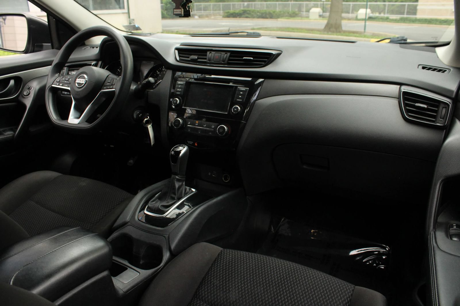 Used 2020 Nissan Rogue Sport S AWD/4WD image 26