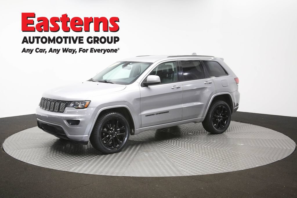 Used 2017 Jeep Grand Cherokee Altitude AWD/4WD image 56