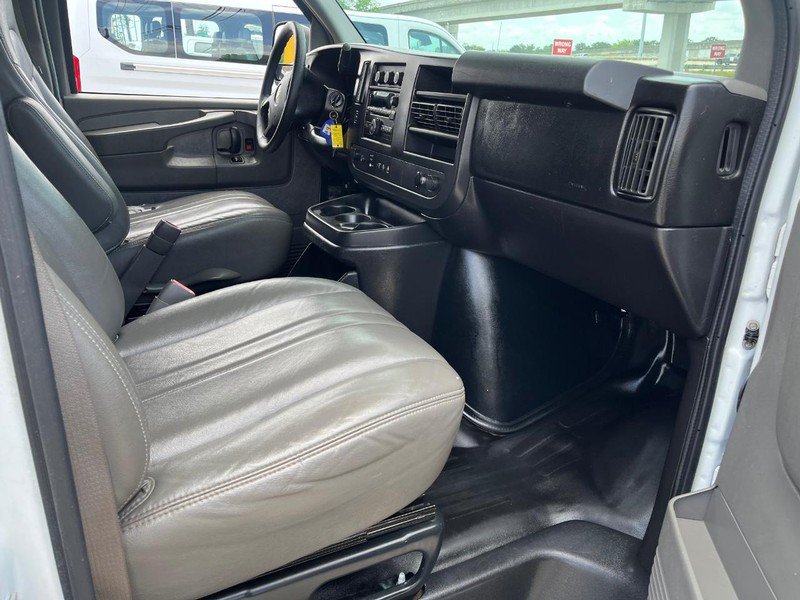 Used 2012 Chevrolet Express 3500 LS RWD image 8