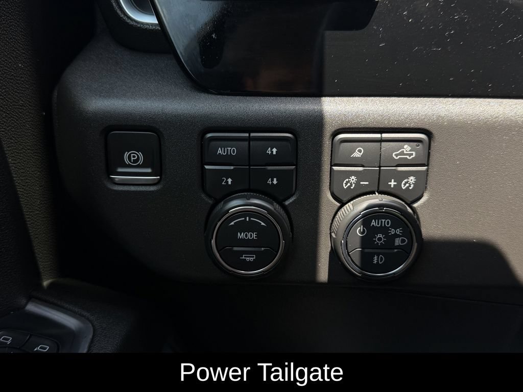Used 2024 Chevrolet Silverado 1500 High Country AWD/4WD image 28
