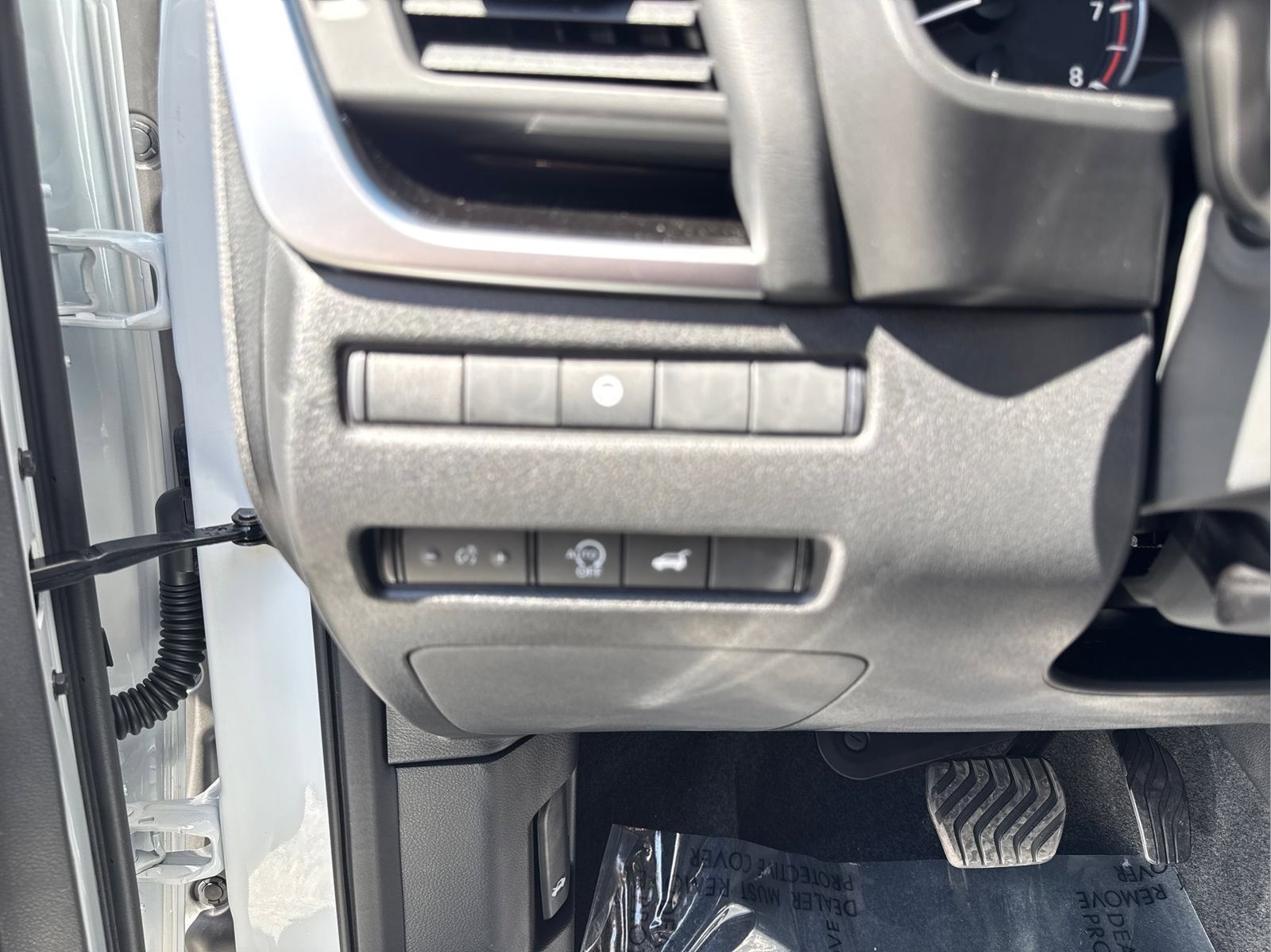 New 2026 Nissan Rogue SV AWD/4WD image 18