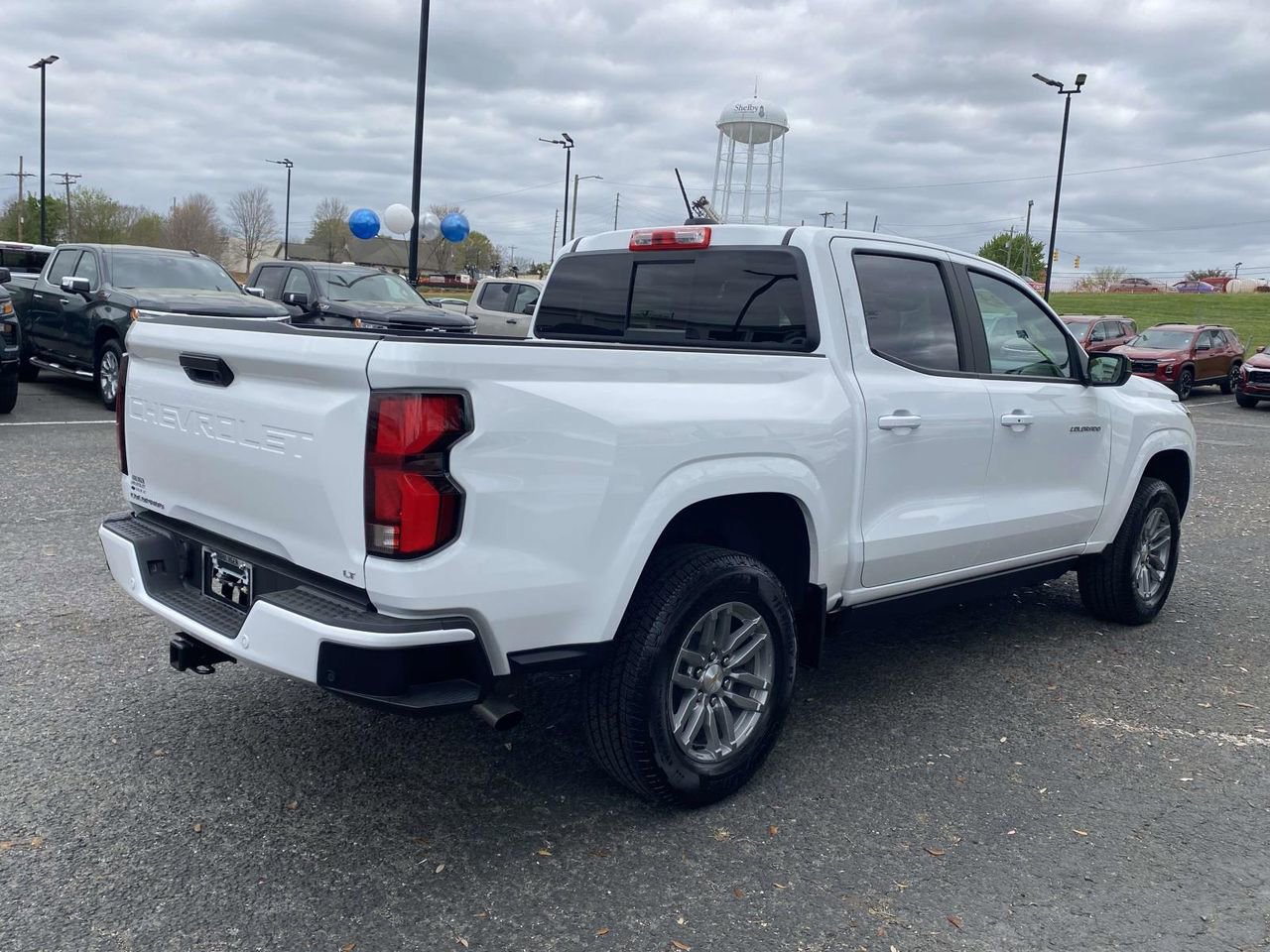 Used 2024 Chevrolet Colorado LT w/ LT Convenience Package III image 6