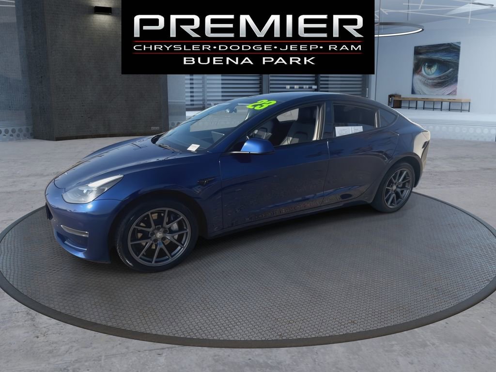 Used 2023 Tesla Model 3 Standard Range RWD image 4