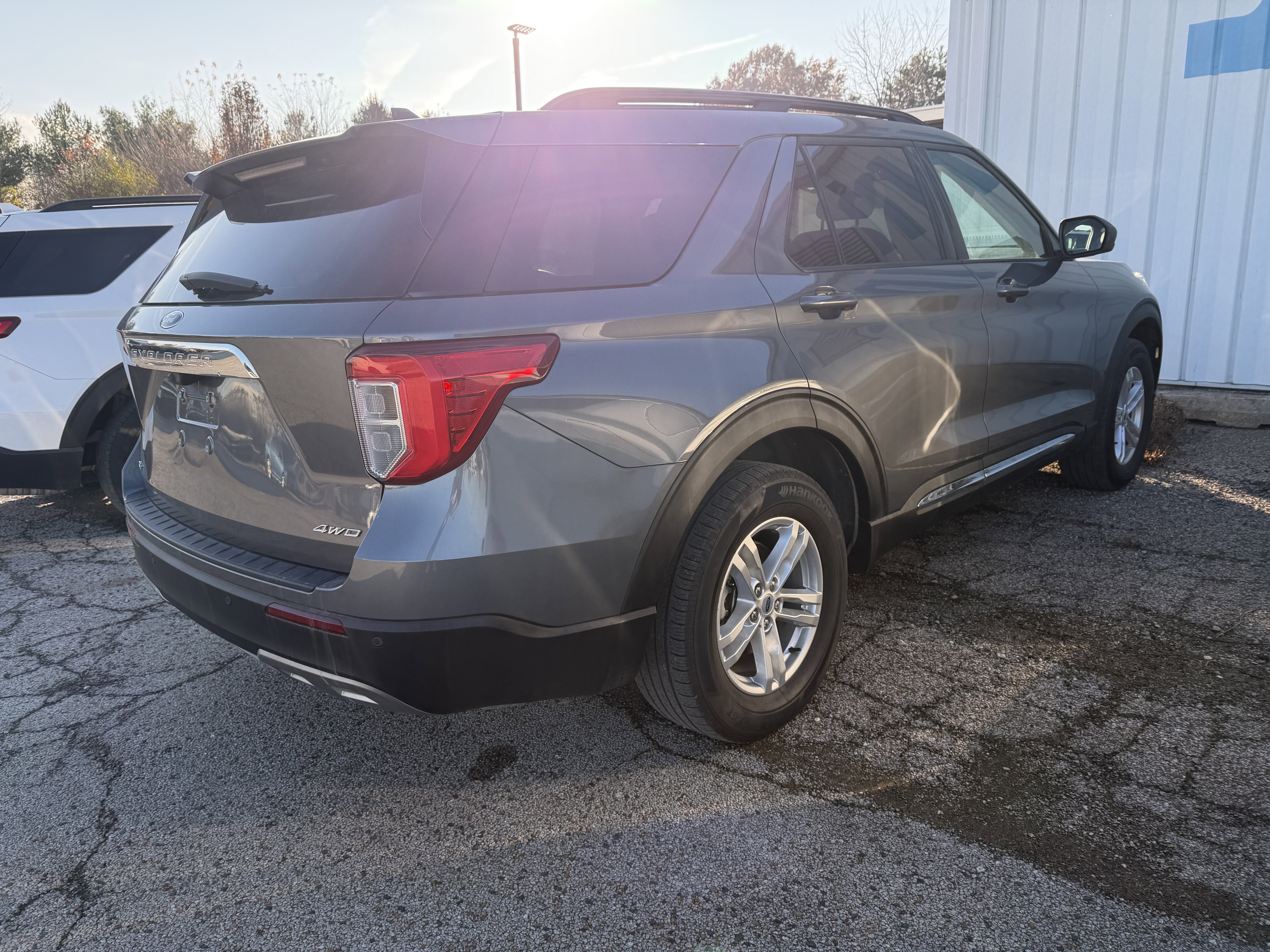 Used 2023 Ford Explorer XLT w/ Equipment Group 202A image 6