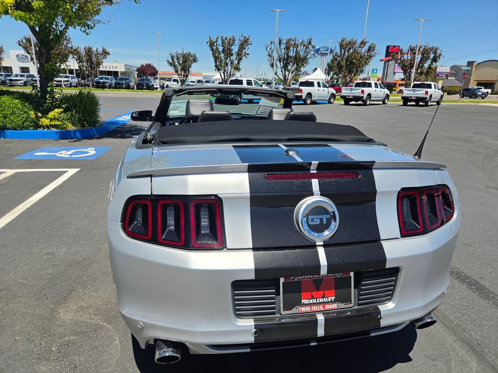 Used 2013 Ford Mustang GT Premium RWD image 6