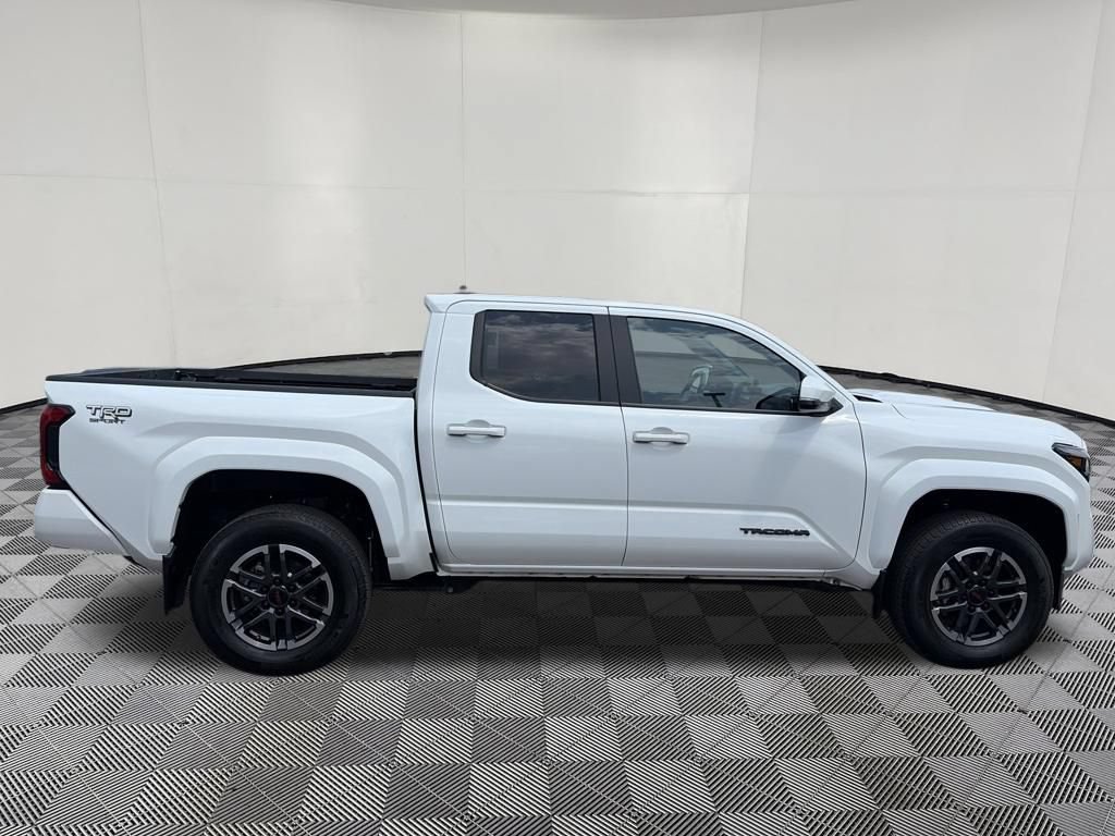 Used 2024 Toyota Tacoma TRD Sport w/ TRD Sport Upgrade Package AWD/4WD image 9