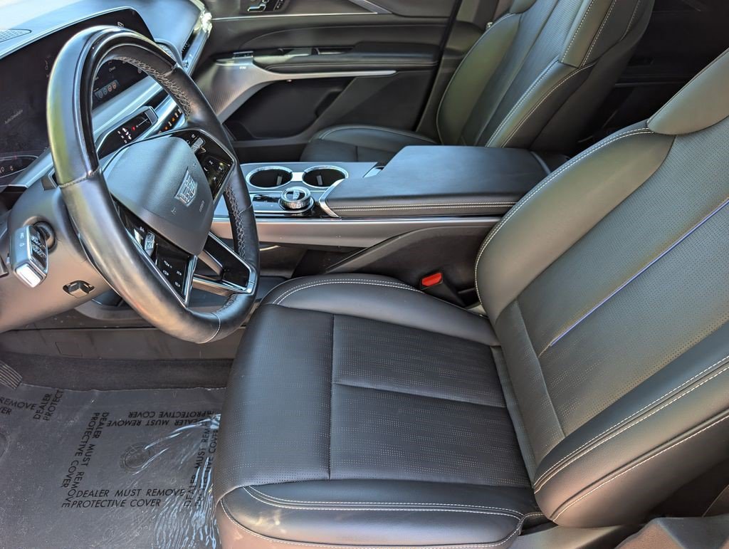 Certified 2024 Cadillac Lyriq Sport AWD/4WD image 8