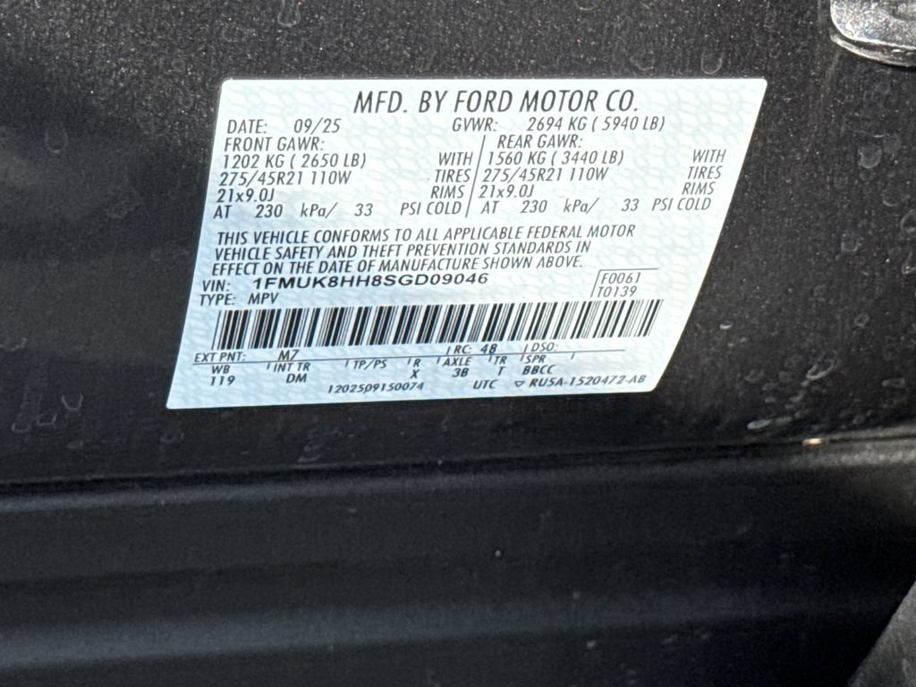 Used 2025 Ford Explorer Platinum w/ LUX Leather Package AWD/4WD image 32