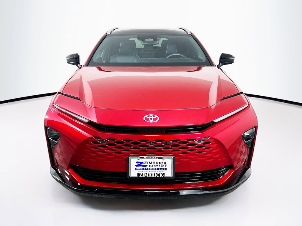 Used 2025 Toyota Crown Signia w/ Advanced Technology Package image 2