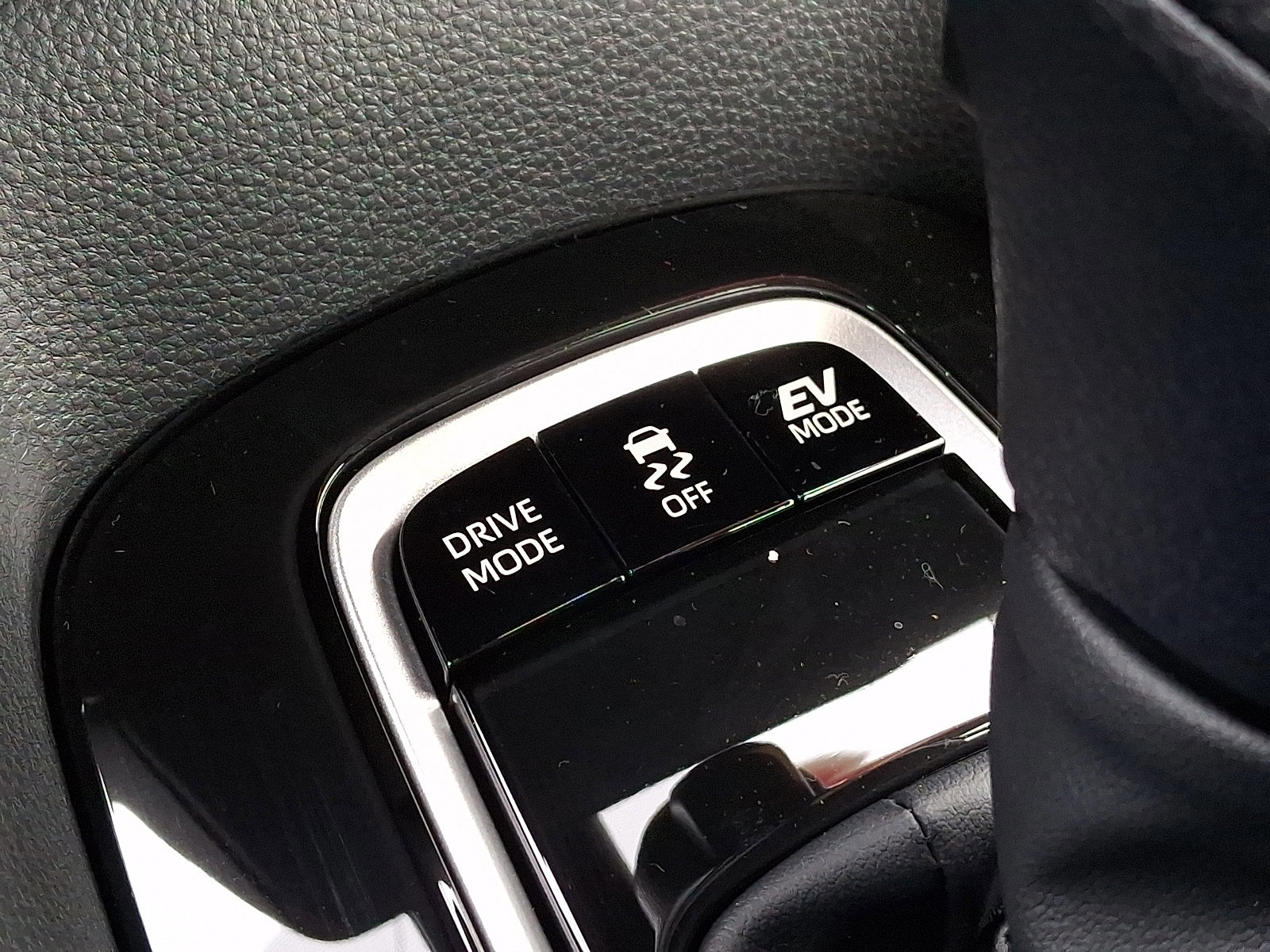 Certified 2026 Toyota Corolla LE FWD image 24