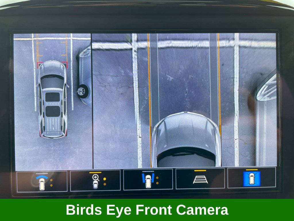 Used 2023 Chevrolet Traverse LT w/ Rear Camera Mirror Package AWD/4WD image 39
