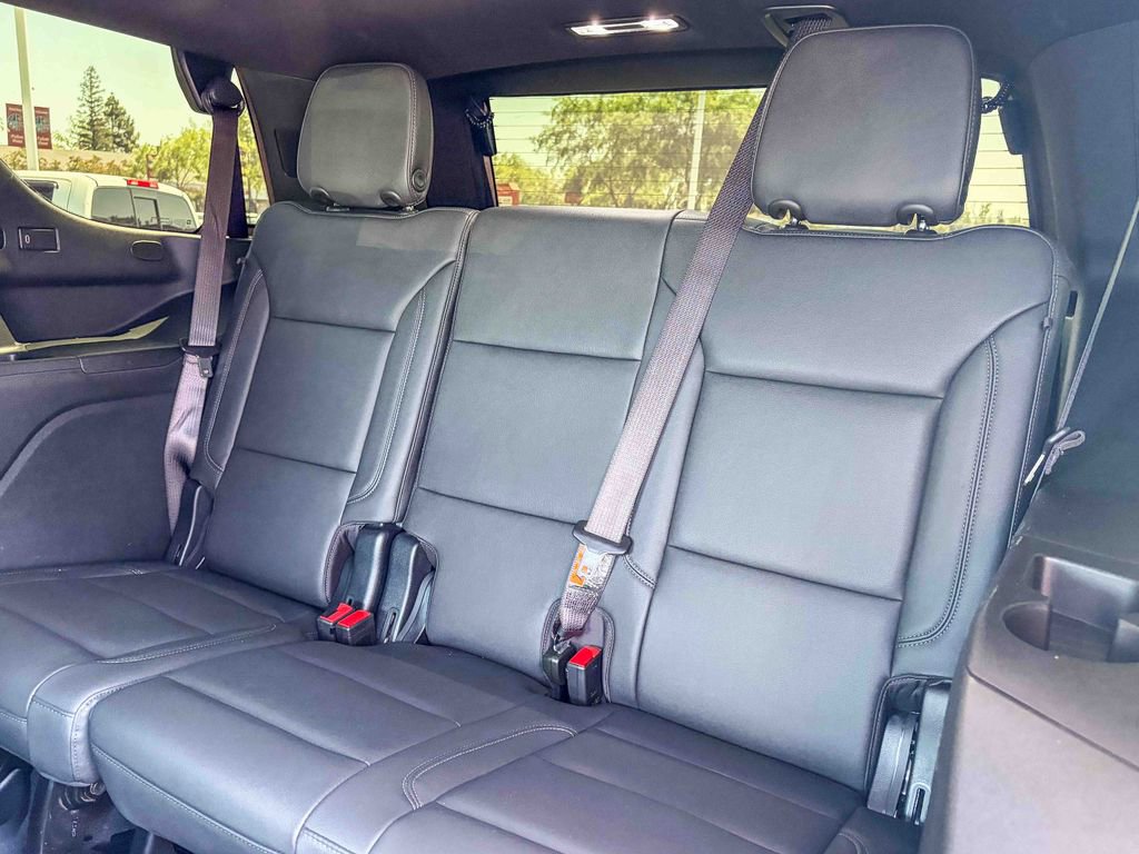 Used 2025 Chevrolet Tahoe LT image 38