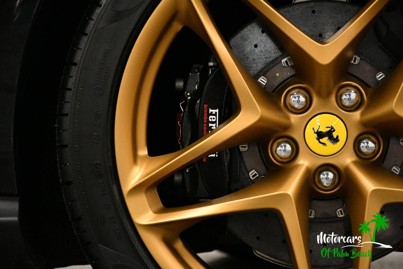 Used 2024 Ferrari Roma Spider RWD image 9