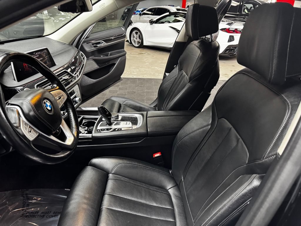 Used 2022 BMW 740i RWD image 34