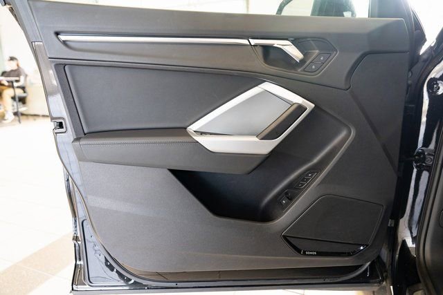 Used 2023 Audi Q3 2.0T Premium Plus w/ Premium Plus Package AWD/4WD image 23