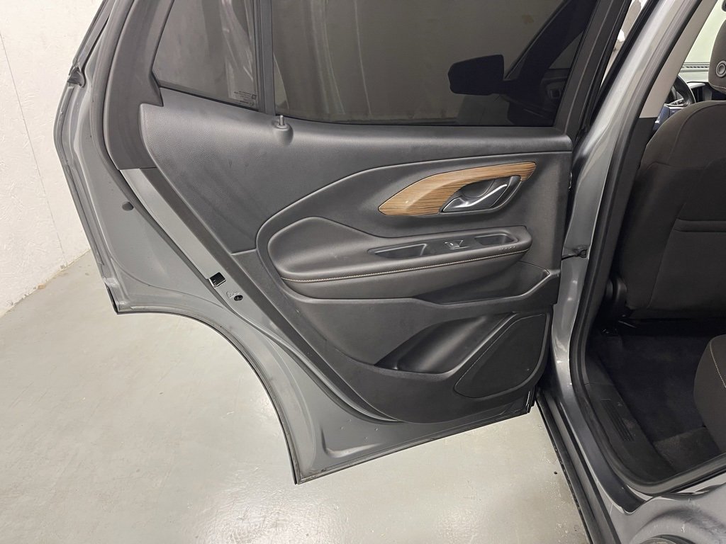 Used 2020 GMC Terrain SLE image 14