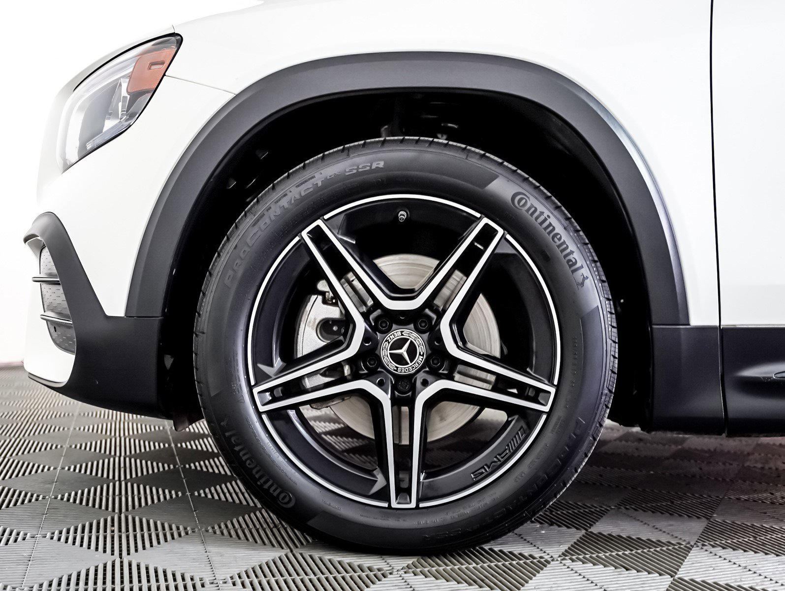 Certified 2023 Mercedes-Benz GLB 250 4MATIC image 6