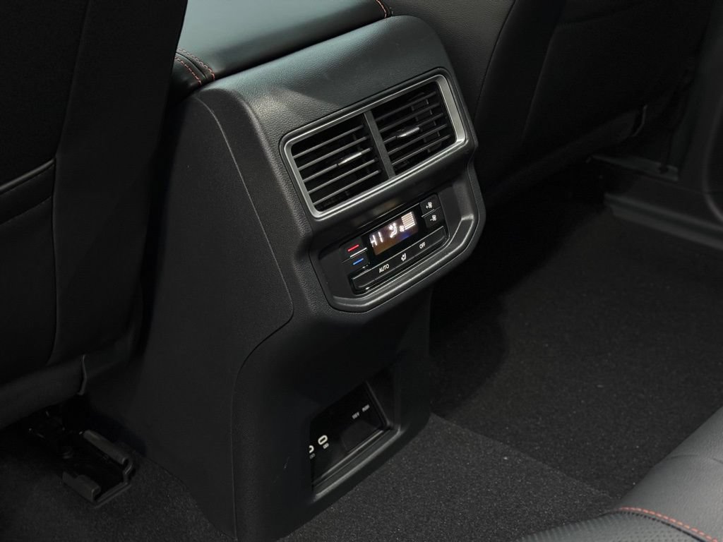 New 2026 Volkswagen Atlas Peak Edition AWD/4WD image 25