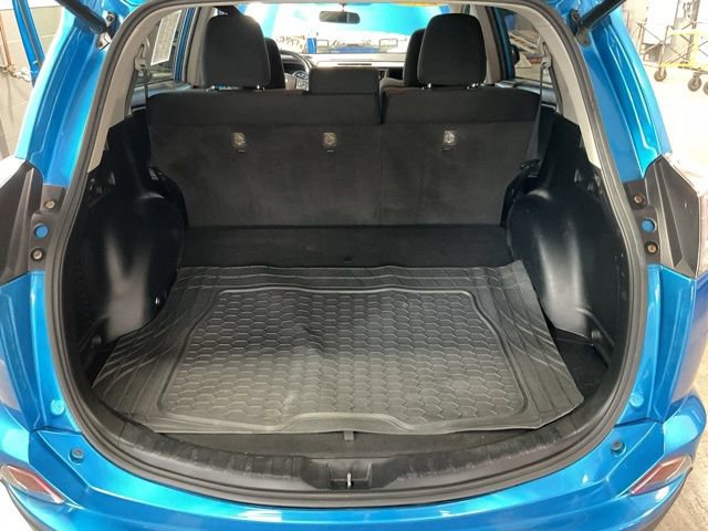 Used 2016 Toyota RAV4 XLE image 21