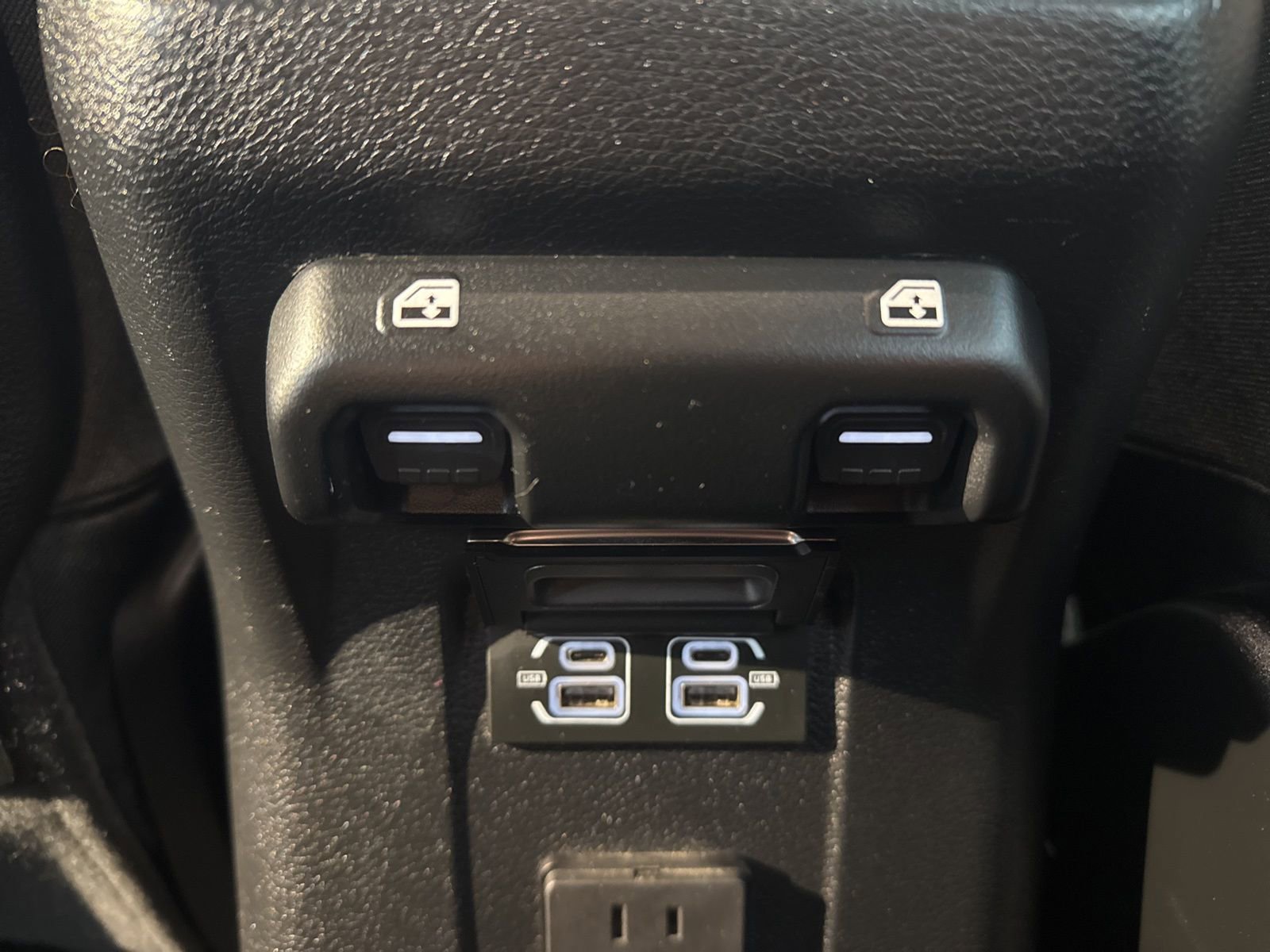 Used 2024 Jeep Wrangler Unlimited Rubicon image 19