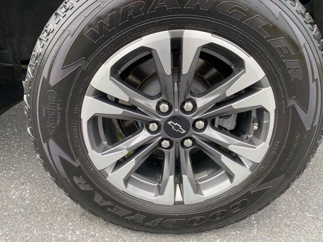 Used 2021 Chevrolet Colorado Z71 AWD/4WD image 31