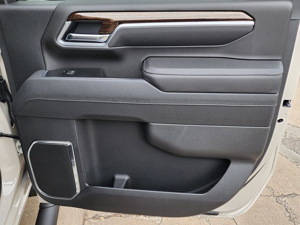 New 2026 GMC Sierra 2500 SLE w/ SLE Value Package; image 41