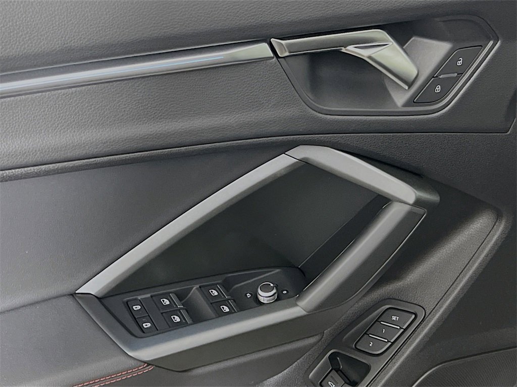 New 2025 Audi Q3 2.0T Premium Plus image 18