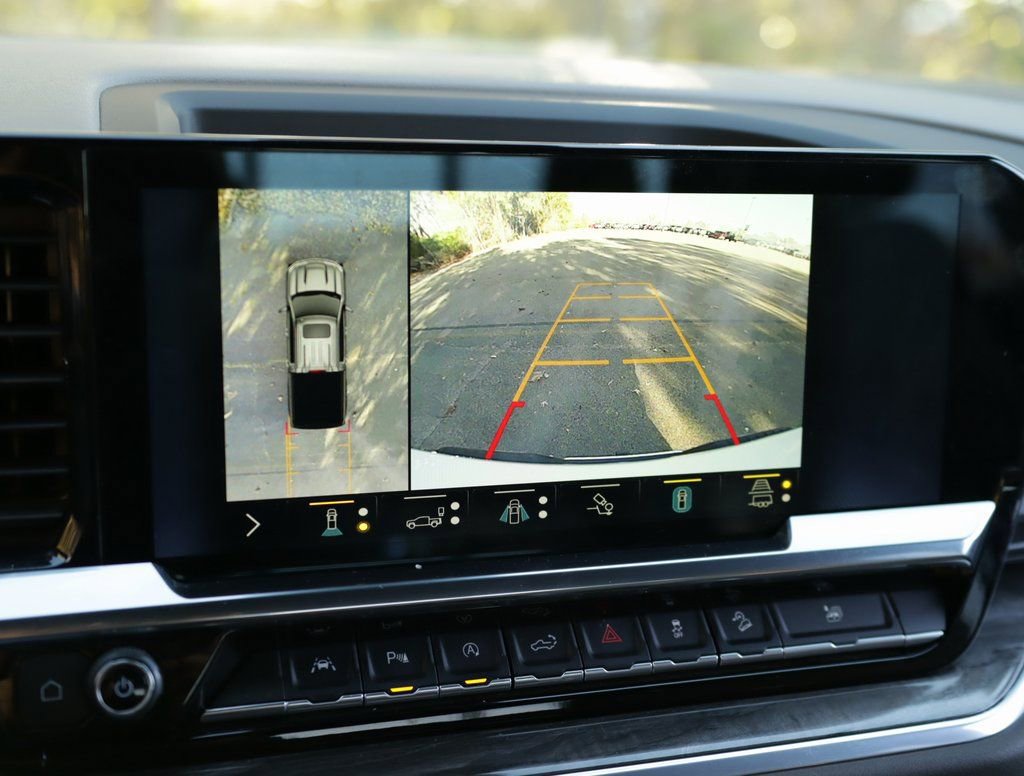 Used 2022 Chevrolet Silverado 1500 LTZ image 16