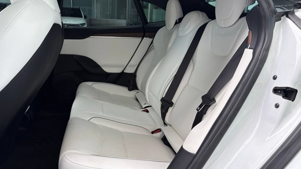 Used 2022 Tesla Model S Plaid AWD/4WD image 6