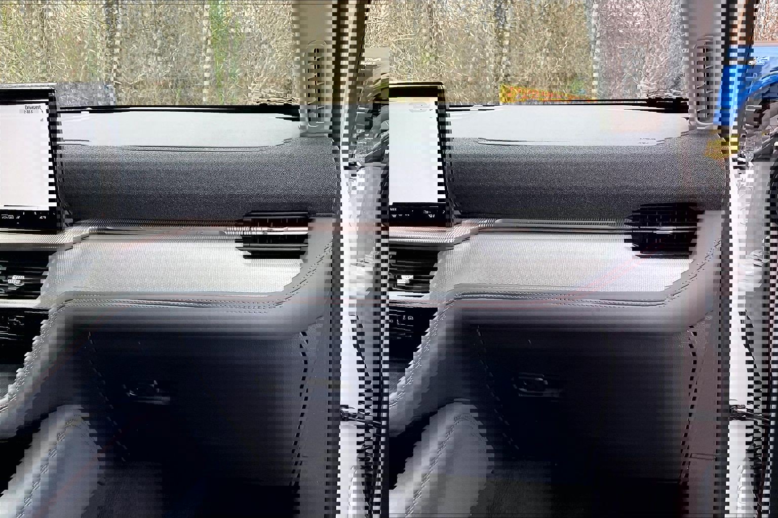 Used 2025 Ford Explorer Active image 15