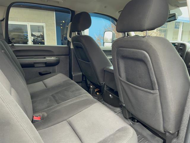 Used 2011 Chevrolet Silverado 2500 LT w/ Interior Plus Package image 17