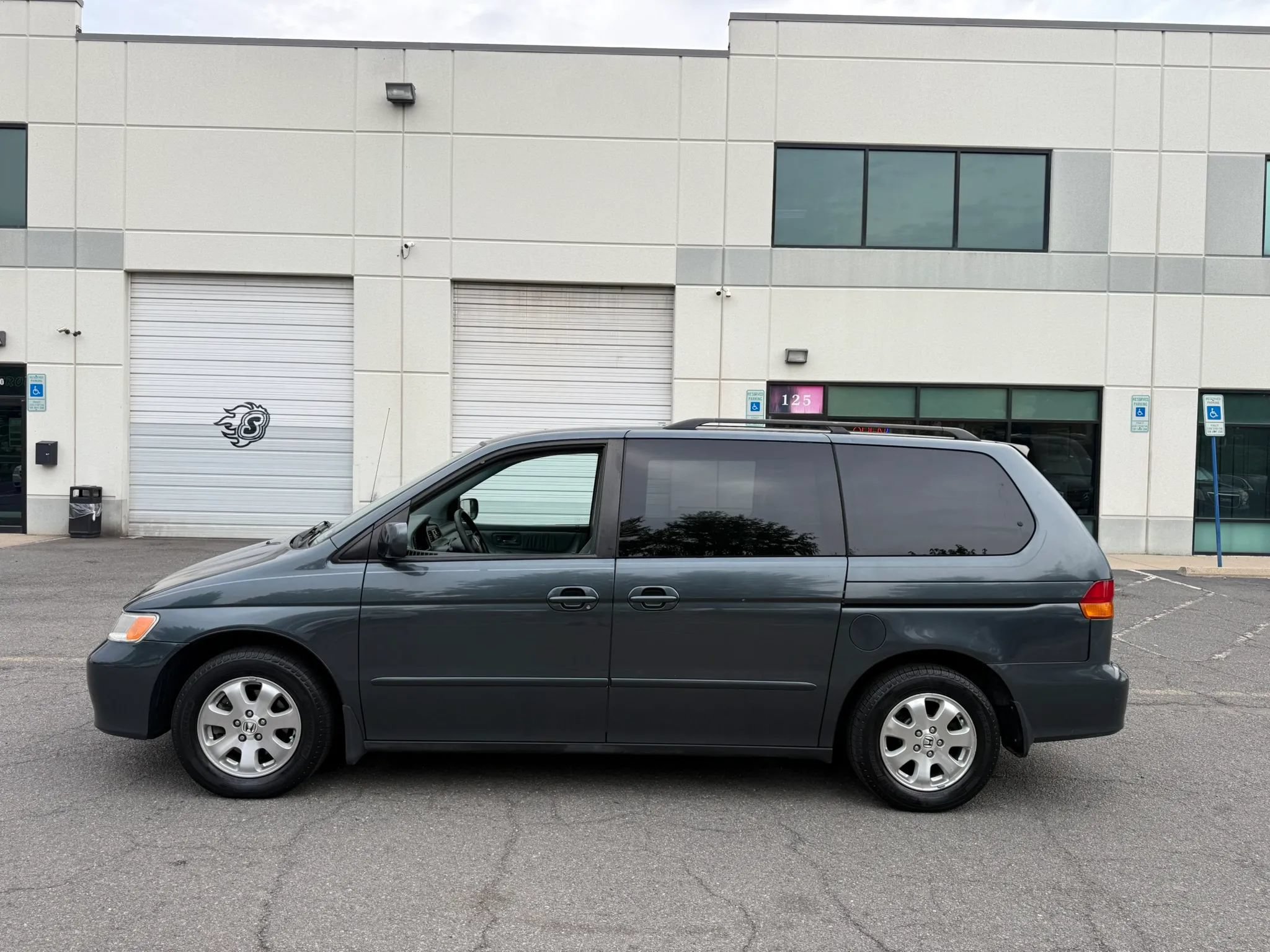 Used 2003 Honda Odyssey EX-L image 8